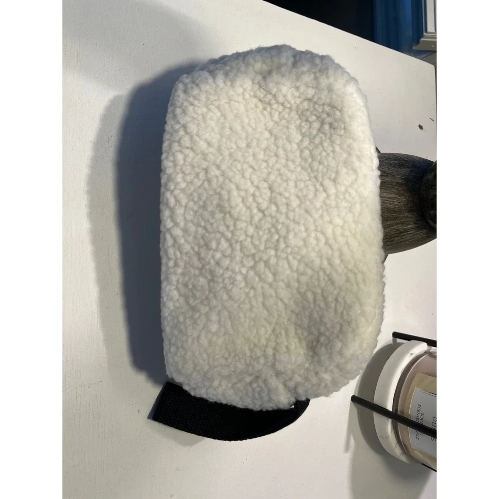 Kate Spade New York Faux Shearling Cosmetic Bag Cream Sherpa Makeup Pouch Wristl